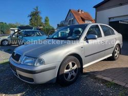 Silber metallic Gebraucht 2001 Skoda Octavia Ambiente Limousine | 2.250 € (Etwas zu teuer)