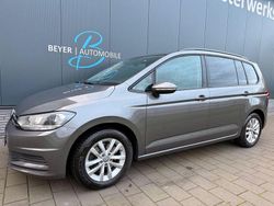 Grau Gebraucht 2015 VW Touran Van / Kleinbus | 13.790 € (Guter Preis)