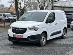 Weiß Gebraucht 2021 Opel Combo Selection Van / Kleinbus | 6.999 €