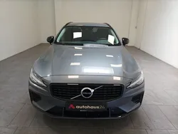 Grau Gebraucht 2021 Volvo V60 R-Design Kombi | 24.670 € (Superpreis)