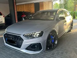 Silber Gebraucht 2023 Audi RS4 Ambiente Kombi | 69.499 € (Guter Preis)