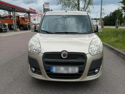 Gold Gebraucht 2011 Fiat Doblò Van / Kleinbus | 6.399 €