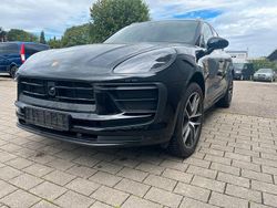Schwarz Gebraucht 2024 Porsche Macan Basis SUV | 77.000 € (Fairer Preis)