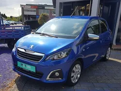 Lackierung blau calvi/metallic Gebraucht 2021 Peugeot 108 Style Kleinwagen | 11.490 € (Etwas zu teuer)