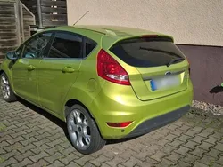 Grün Gebraucht 2009 Ford Fiesta Titanium Kleinwagen | 3.500 € (Fairer Preis)