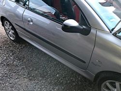 Silber Gebraucht 2001 Peugeot 206 CC Cabrio | 995 € (Guter Preis)