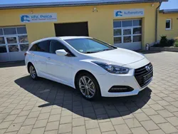 Weiß Gebraucht 2018 Hyundai i40 Trend Kombi | 11.990 € (Fairer Preis)