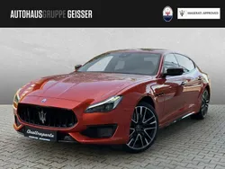 Orange Gebraucht 2023 Maserati Quattroporte Limousine | 128.999 €
