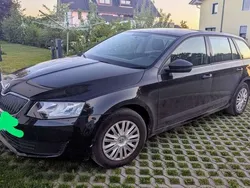Schwarz Gebraucht 2014 Skoda Octavia Active Kombi | 6.800 € (Fairer Preis)