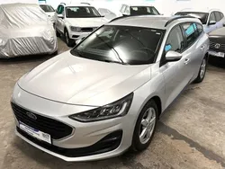 Silber Gebraucht 2022 Ford Focus Titanium Kombi | 16.690 € (Fairer Preis)