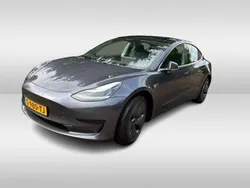 Grau Gebraucht 2019 Tesla Model 3 Standard Range Limousine | 18.999 € (Guter Preis)