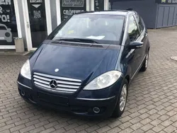 Blau Gebraucht 2005 Mercedes A180 Van / Kleinbus | 2.790 € (Etwas zu teuer)
