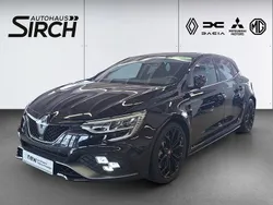 Black pearlschwarz metallic ( Gebraucht 2023 Renault Mégane IV R.S. Limousine | 35.990 € (Etwas zu teuer)