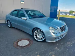 Silber Gebraucht 2002 Mercedes E320 Avantgarde Limousine | 8.900 €