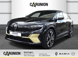 Black pearlschwarz metallic, dach dolomitgrau Gebraucht 2022 Renault Mégane Iconic Limousine | 24.790 € (Superpreis)