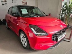 Rot/schwarz Neu 2025 Suzuki Swift Comfort Kleinwagen | 19.990 €