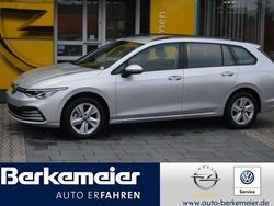 Reflexsilber Gebraucht 2024 VW Golf VIII Life Kombi | 24.990 € (Fairer Preis)