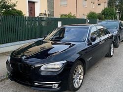 Schwarz Gebraucht 2015 BMW 750L Limousine | 17.800 €