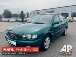 Grün Gebraucht 2000 Toyota Corolla Limousine | 3.990 € (Teuer)