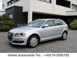 Eissilber metallic Gebraucht 2009 Audi A3 Attraction Limousine | 7.450 € (Fairer Preis)