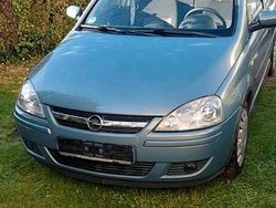 Grau Gebraucht 2006 Opel Corsa Kleinwagen | 2.050 € (Guter Preis)