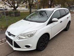 Gebraucht 2014 Ford Focus Ambiente Limousine | 1.999 € (Superpreis)