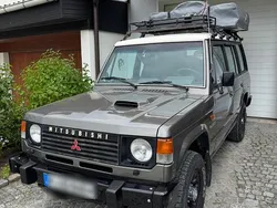 Grau Gebraucht 1990 Mitsubishi Pajero SUV | 19.900 €