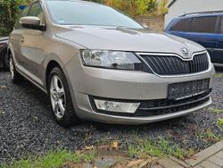 Beige Gebraucht 2015 Skoda Rapid Active Limousine | 8.999 € (Fairer Preis)