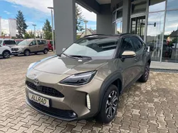Braun Gebraucht 2024 Toyota Yaris Cross SUV | 27.999 € (Guter Preis)