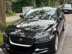 Schwarz Gebraucht 2018 Jaguar XE R-Sport Limousine | 21.000 € (Fairer Preis)