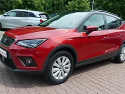 Rot Gebraucht 2018 Seat Arona SUV | 13.990 € (Fairer Preis)