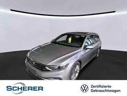 Pyritsilber metallic (metallic) Gebraucht 2022 VW Passat S Kombi | 25.990 € (Etwas zu teuer)
