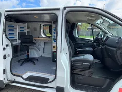 Weiß Gebraucht 2018 Opel Vivaro Van | 19.999 € (Etwas zu teuer)