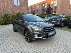 Grau Gebraucht 2017 Ford Kuga S SUV | 16.900 € (Fairer Preis)