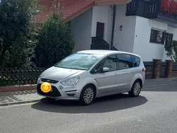 Silber Gebraucht 2015 Ford S-MAX Business Edition Van / Kleinbus | 12.600 € (Fairer Preis)