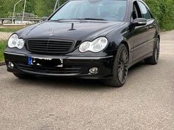 Schwarz Gebraucht 2006 Mercedes C280 Avantgarde Limousine | 3.700 € (Fairer Preis)