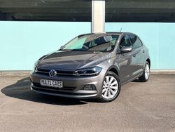 Grau Gebraucht 2018 VW Polo Limousine | 12.990 € (Teuer)