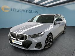 Grau Gebraucht 2024 BMW 520 Kombi | 56.949 € (Guter Preis)
