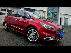 Rot Gebraucht 2017 Ford S-MAX Vignale Van / Kleinbus | 18.500 € (Teuer)