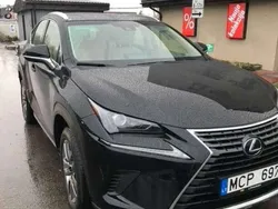 Lexus NX300h