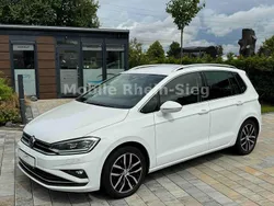 Weiß Gebraucht 2018 VW Golf Sportsvan Highline Van / Kleinbus | 17.980 € (Fairer Preis)