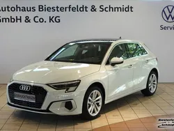 Gletscherweiß Gebraucht 2024 Audi A3 Sportback Ambiente Limousine | 35.990 € (Fairer Preis)