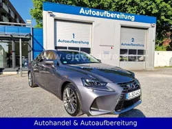 Mercury grey Gebraucht 2019 Lexus IS300h Luxury Line Limousine | 29.999 € (Teuer)