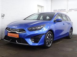 Blue flame Gebraucht 2022 Kia Ceed Sportswagon Spirit Kombi | 20.900 € (Guter Preis)