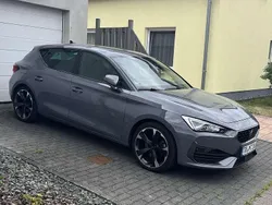 Grau Gebraucht 2023 Cupra Leon Kleinwagen | 32.500 € (Teuer)