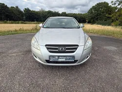 Silber Gebraucht 2009 Kia Ceed Attract Limousine | 4.750 € (Fairer Preis)