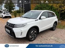 Cool white pearl metallic Neu 2025 Suzuki Vitara Comfort+ SUV | 24.200 € (Fairer Preis)