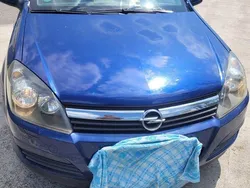 Blau Gebraucht 2006 Opel Astra Kombi | 1.300 € (Guter Preis)