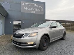 Beige Gebraucht 2017 Skoda Octavia Style Limousine | 9.300 € (Guter Preis)