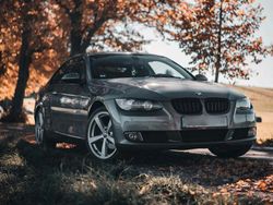 Grau Gebraucht 2008 BMW 320 Coupé | 6.600 € (Fairer Preis)
